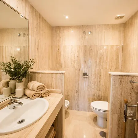 Sunny 2br In Jardines De Santa Maria Golf, Elviria, Marbella, 4 Pools شقة *