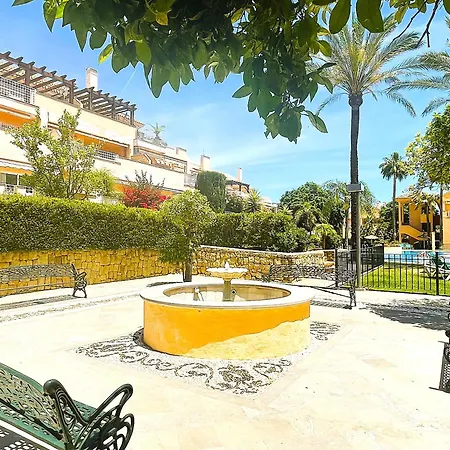 Sunny 2br In Jardines De Santa Maria Golf, Elviria, Marbella, 4 Pools ماربيا