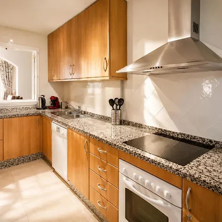 Sunny 2br In Jardines De Santa Maria Golf, Elviria, Marbella, 4 Pools شقة